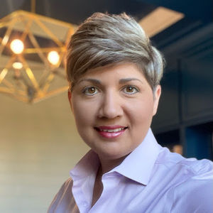 Meet your Posher, Angela